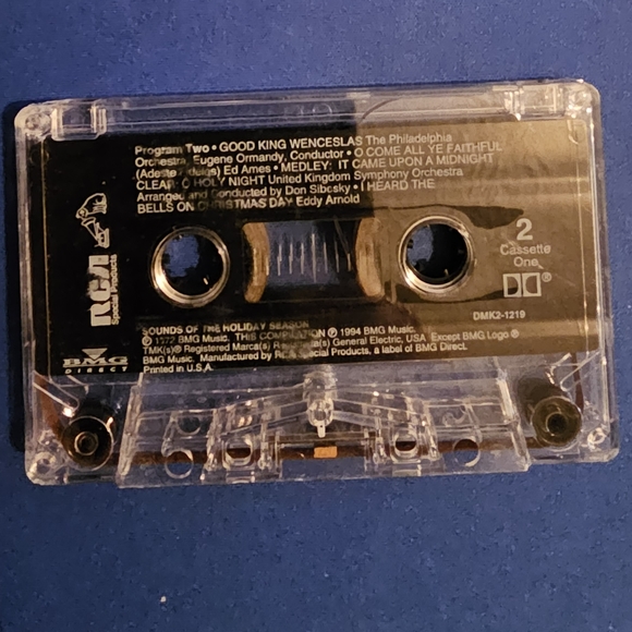 Vintage cassette " Sounds of the Holiday Season" - Picture 3 of 3